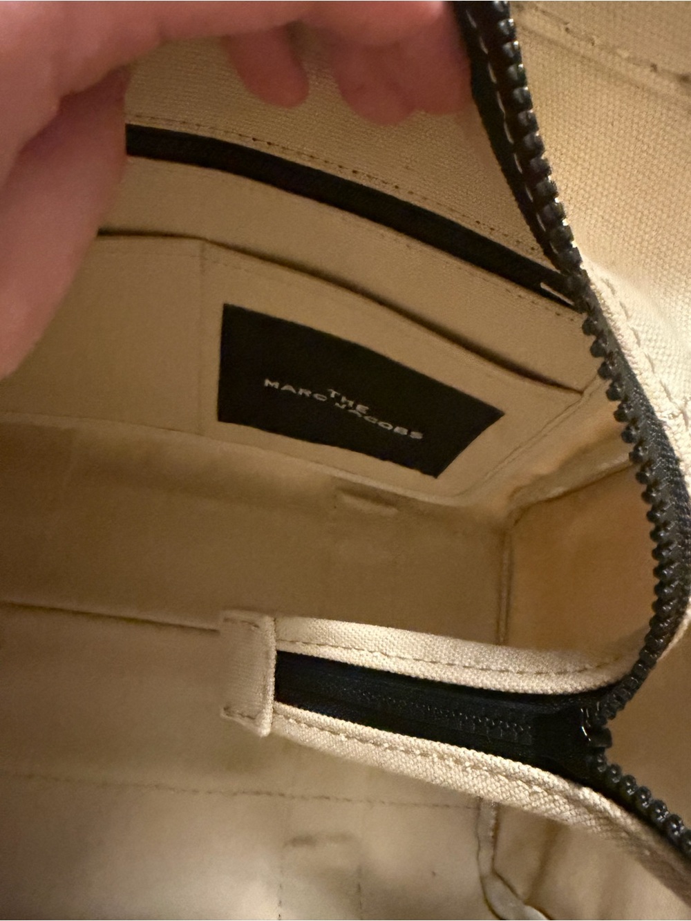 Marc Jacobs Cream Canvas The Tote Bag - Picture 8 of 11